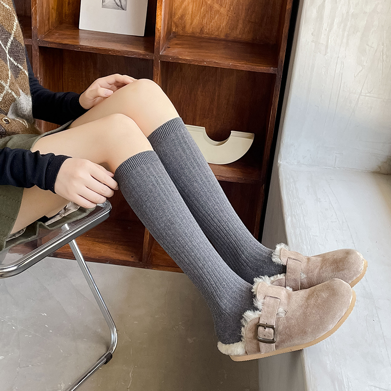 Nuove calze da donna Tendenze primaverili Calzini alti al ginocchio stile preppy casual Calzini lunghi femminili di alta qualità in tinta unita comodi