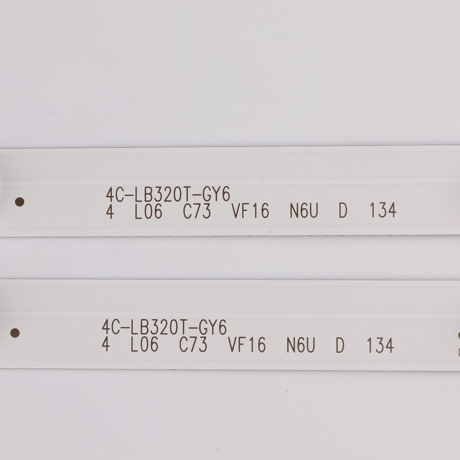100% 2 stk/sæt led strips til thomson 32 tv 32 hc 3106 32 hs 3023 32 hs 3033 lb320t msa 32 timer 332 m 06 a 0 v5 pb08 d 554173 bl 051 003h