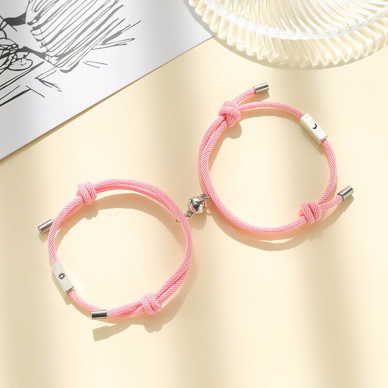 2 teile/satz Sonne Mond Paar Armbänder verrotten Schnur Freundschaft Schmuck Magnetische Glocken Perlen Einstellbare Seil Armbinde Handgemachten Schmuck: Mond Rosa