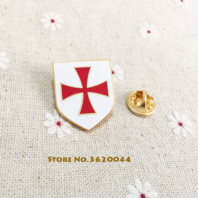 50 stks Vrijmetselaar Custom Badges Masonic Mason Revers Pin Christian Leger Crusader Tempeliers Rood Kruis Witte Shield Pins Broche