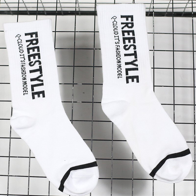 street parkour Harajuku hip hop simple letter street dance men and women couple skateboarding cotton socks crew