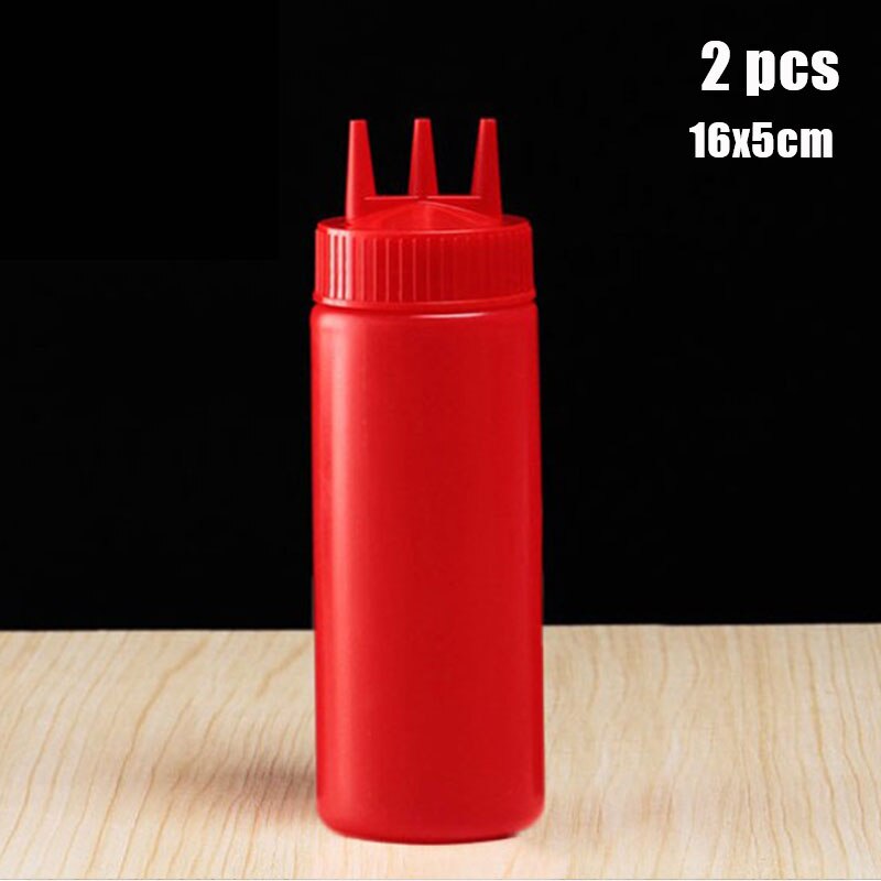 3 Holes 800ML Twist Cap Squeeze Bottle Food Grade Plastic Ketchup Mustard Mayo Sauces Olive Oil Bottles Kitchen Gadgets: 300ml Red 2pcs