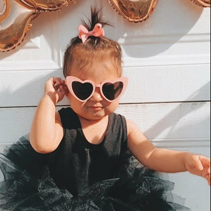 Okulary przeciwsłoneczne dla dzieci w kształcie serca marka projektant mody miłość okulary przeciwsłoneczne w kształcie serca dziewczyny okulary na wolnym powietrzu śliczne piękne UV400