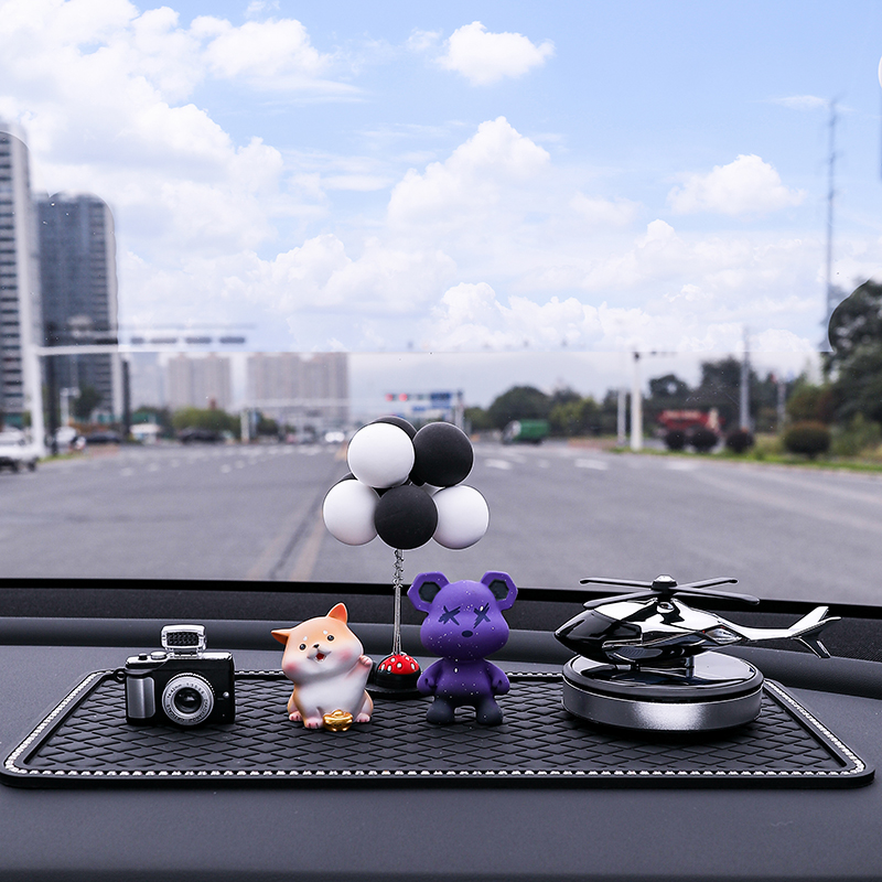 Bildekoration interiörtillbehör små ornament mittkonsol internet kändis kvinnor män modell söt bil: Röd