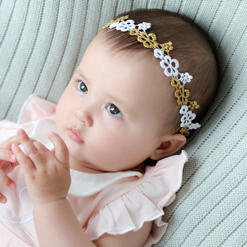 1 stykke blomsterblonde baby pige pandebånd spædbarn hår tilbehør tøjbånd nyfødt hovedbeklædning tiara elastisk hårbånd