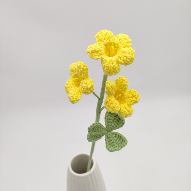 Søt heklet blomsterbukett strikkede blomster flores tejidas en heklet hjemmedekorasjon morsdagsbukett: Gull