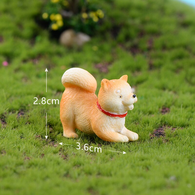 miniature Akita dog resin animal figurines fairy garden modern miniatures home desk decoration living room accessories decor: Light Yellow