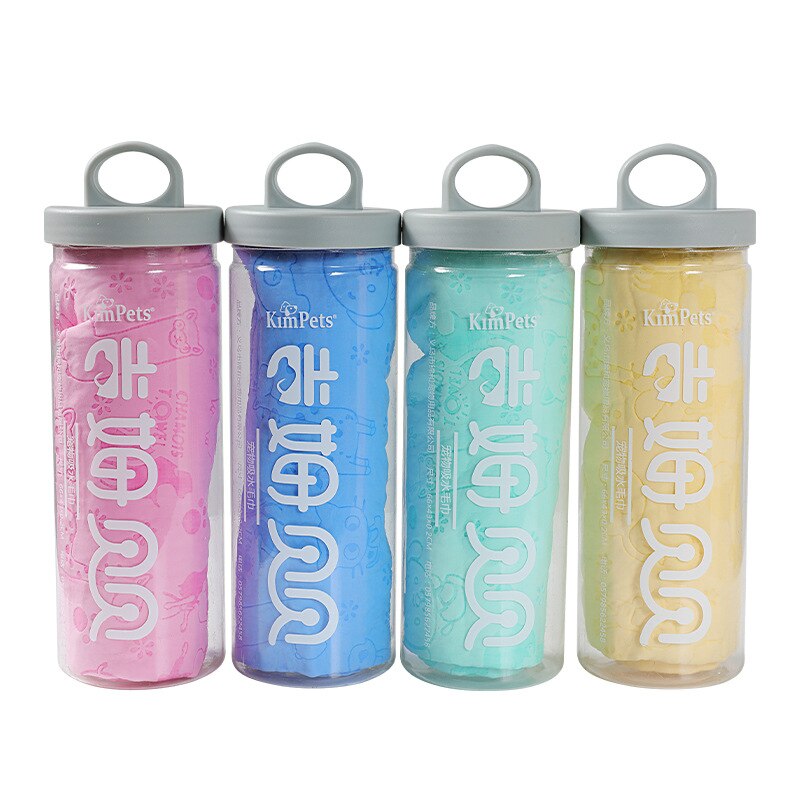 Szybkoschnący syntetyczny ręcznik kąpielowy dla zwierząt z jeleniej skóry – superchłonny, niepylący, miękki i zawiera wiaderko do przechowywania