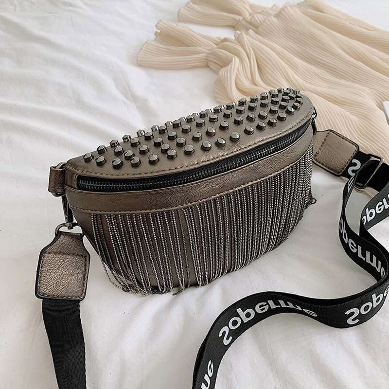 Fanny pack kvinder punk nitte talje taske kvast wild waist pack pu læder kvindelige bælte tasker crossbody brysttaske pung  zy886: Champagne