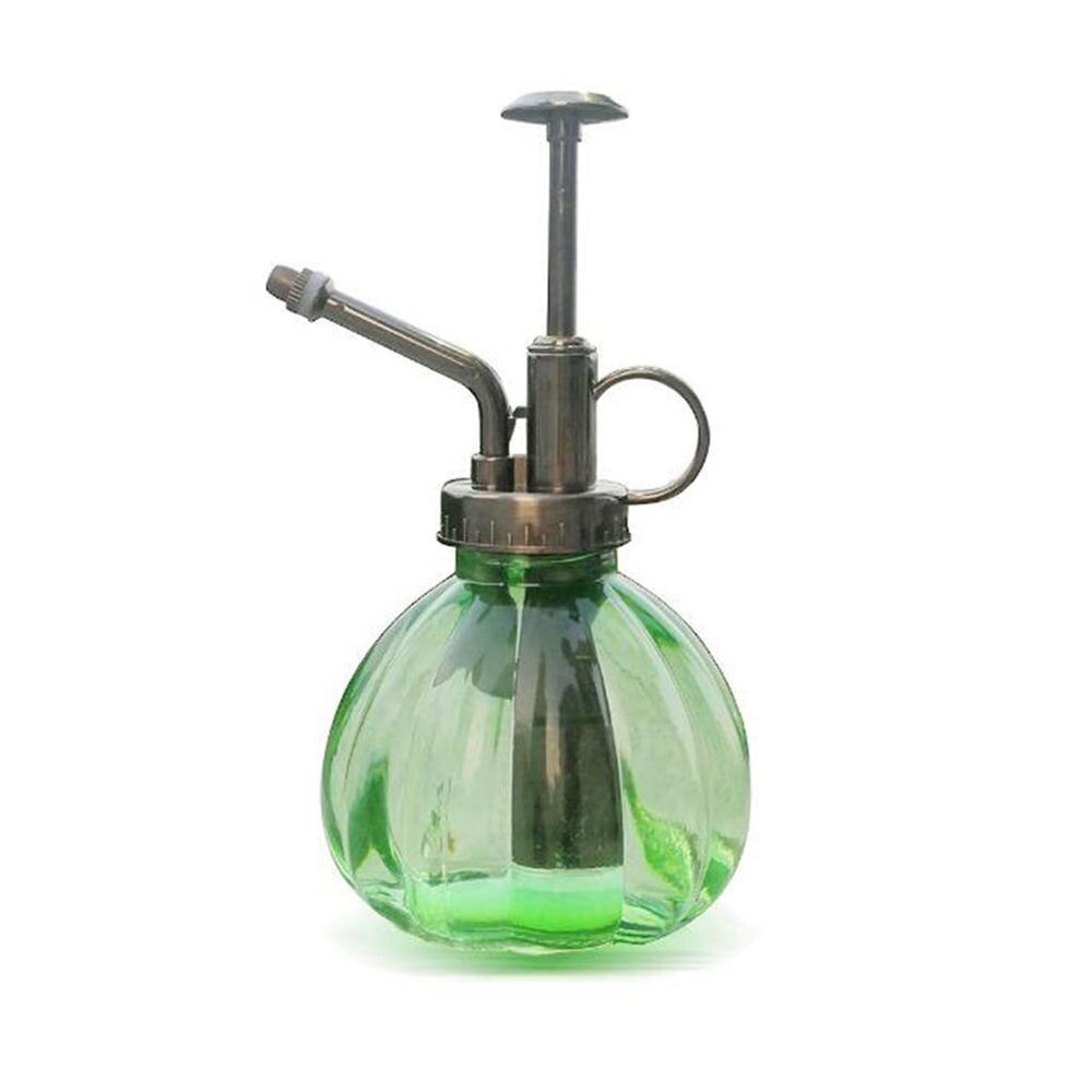 Retro glazen spuitfles, planten, bloemen, waterkan, tuinsproeier, pomp, mist, gieter, pot: Lichtgroene pompoen