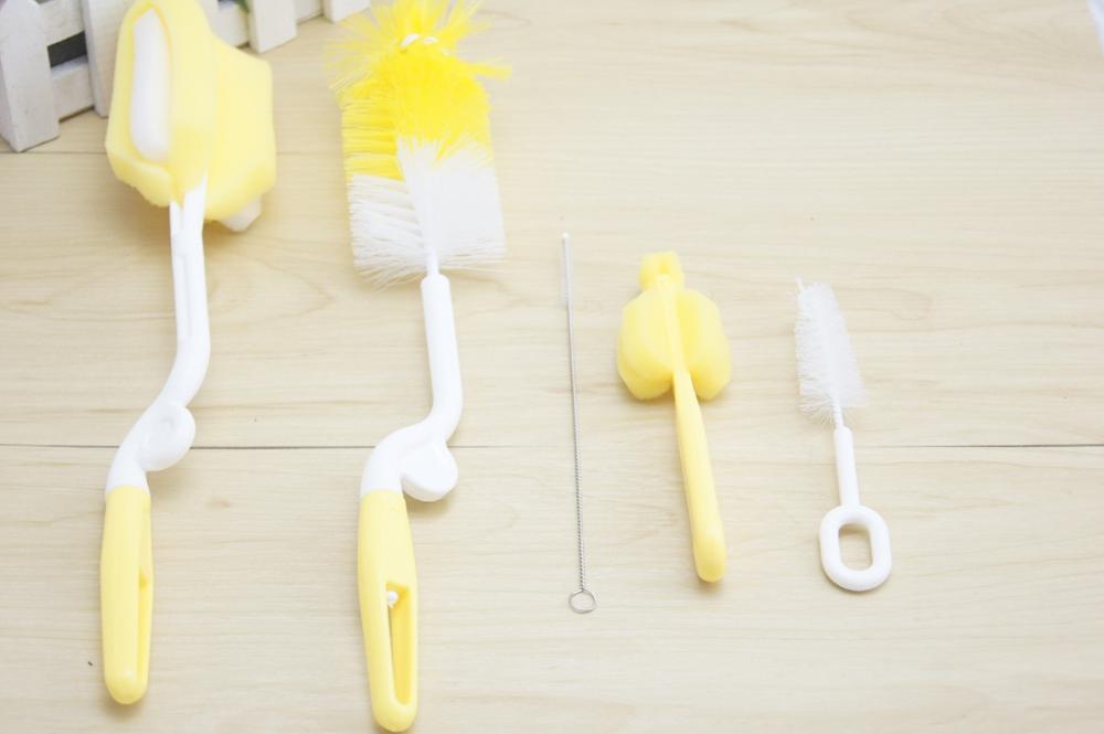 5Pcs/lot 360 degree rotating baby bottle brush newborn nipple sponge nylon washing cleaning cup random color: Yellow