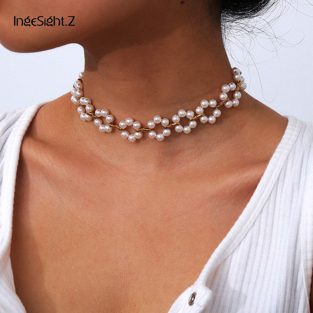 Ingesight. Z Koreaanse Elegante Imitatie Parel Bloem Choker Ketting Bohemian Handgemaakte Korte Kraag Sleutelbeen Ketting Vrouwen Sieraden