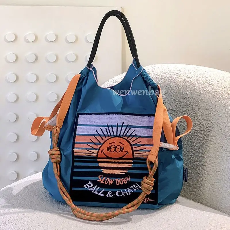 Sac à chaîne boule sac à provisions soleil Smiley brodé en toile de Nylon bandoulière femme fourre-tout sacs pour femmes sacs à main pour femmes 2025: l / YELLOW