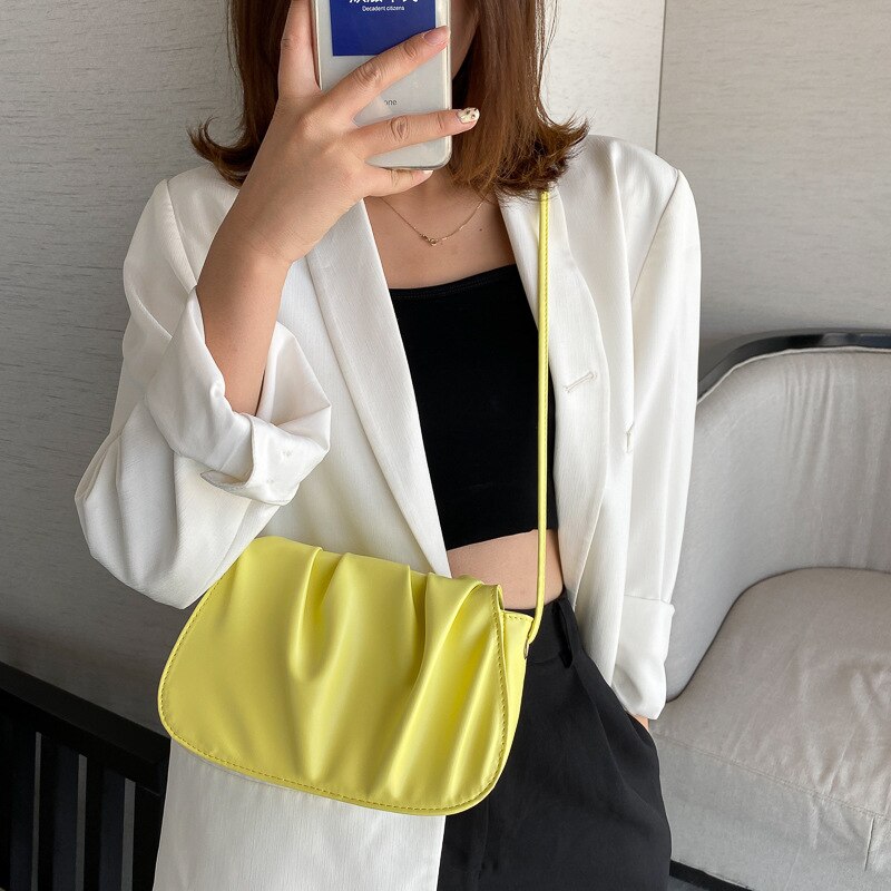 Sommar sadelväska kvinnlig molnväska shoulder messenger koreansk version av enkel fairy fold-väska