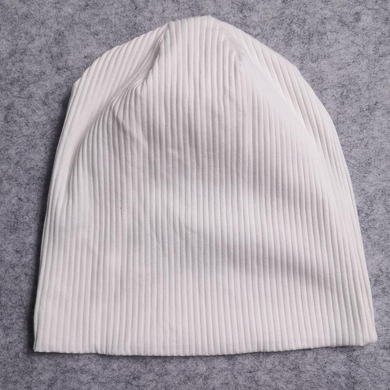 Gorros de canalé de algodón para mujer, Gorros holgados negros, Gorros de gran tamaño, para invierno y otoño: white