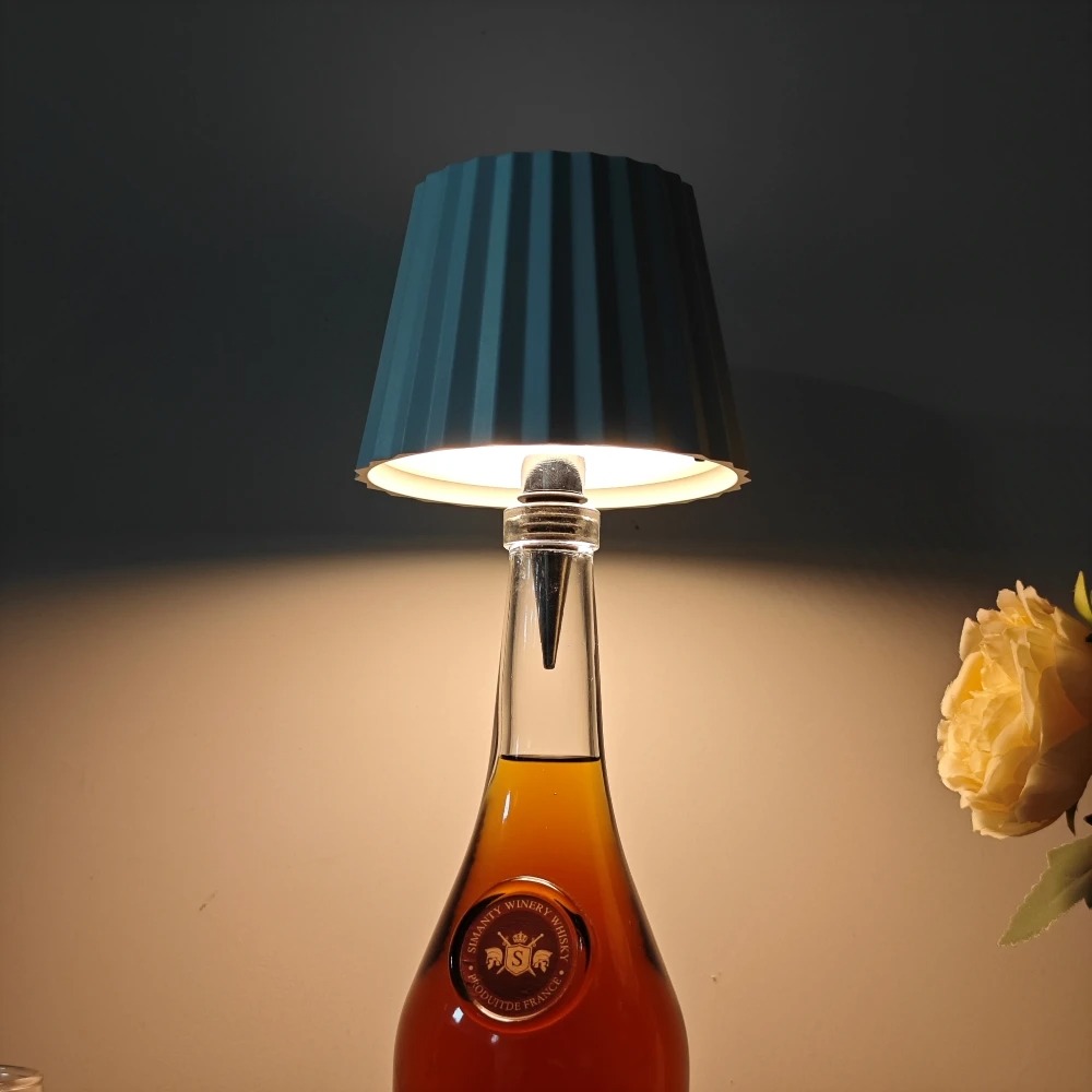 Draadloze tafellamp voor wijnflessen LED-flessenlicht voor gebruik buitenshuis Touch Control Ideaal voor restaurants Bars Festivalfeest