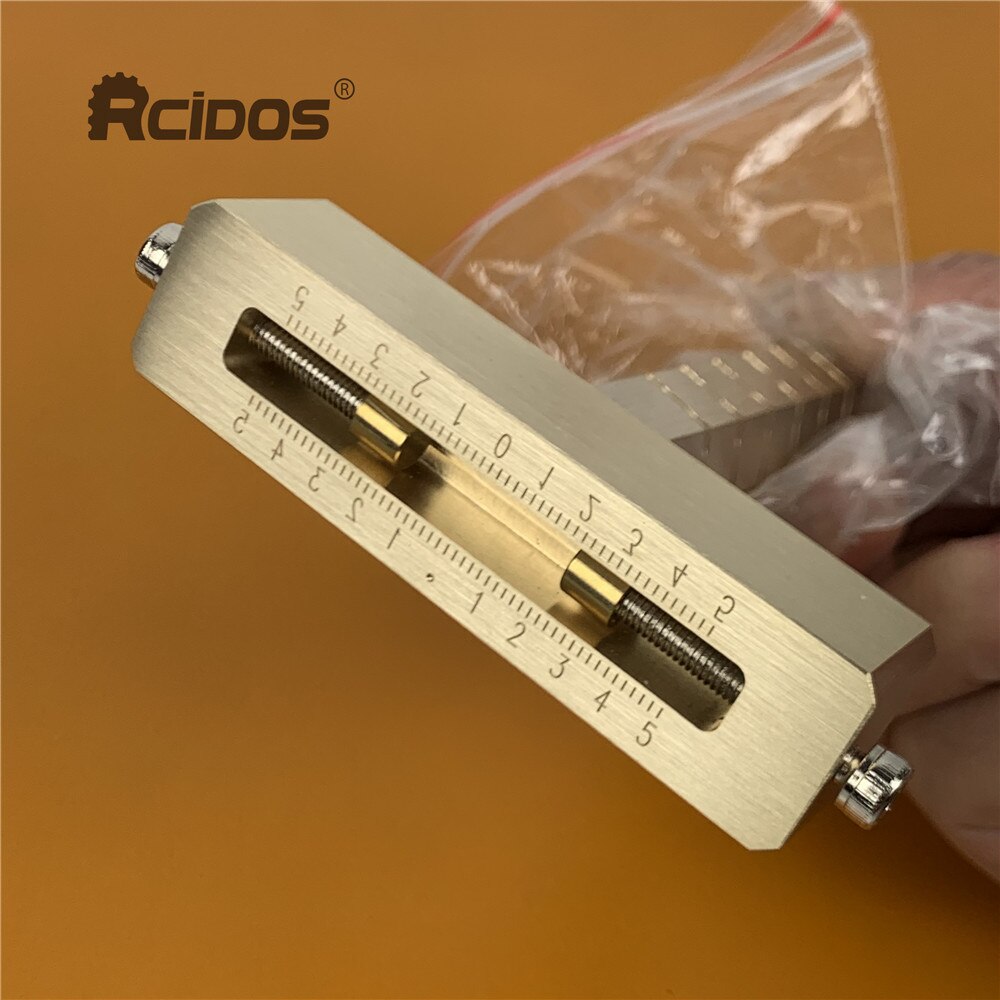 Rcidos Messing Letters Houder, Hand Hamer Stempel Flexibele Letters Armatuur, Fit Te Movego Letters