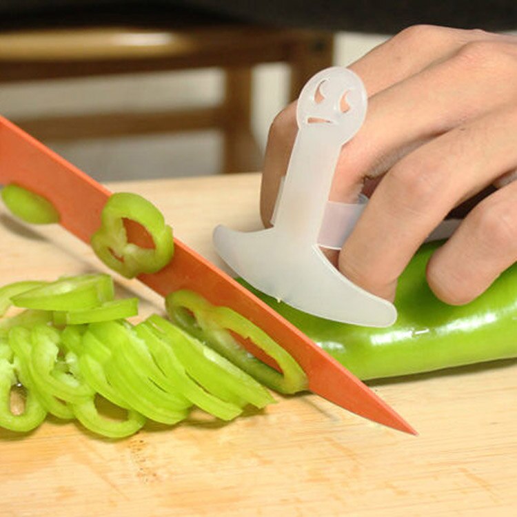 Smile Kitchen Accessories Plastic Finger Guard Protect Your Finger Hand Not Hurt Cut Vegetable Tools Safety Protector