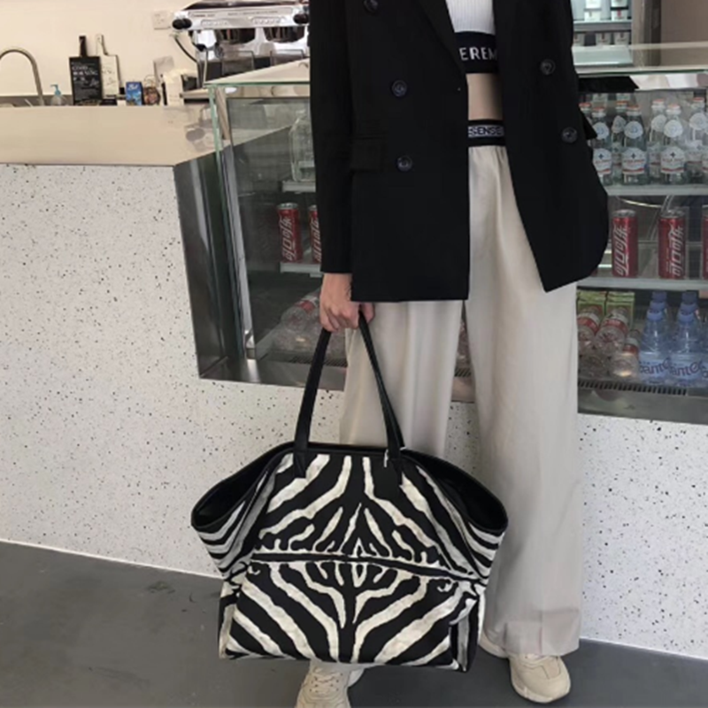 Bolsa listrada de ombro feminina, bolsa casual de mão com grande capacidade, estampada, zebra, nova, 2020
