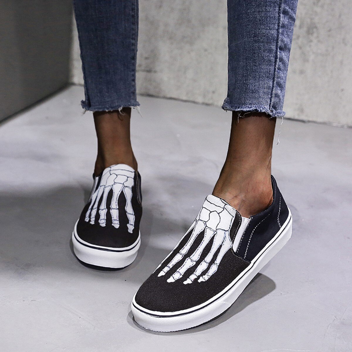 Wen unisexe sans lacet chaussures personnalisée crâne pied squelette peint à la main toile baskets noir chaussures plates bas plate-forme Plimsolls