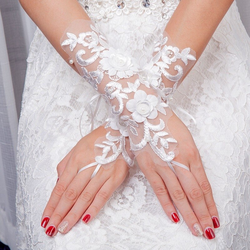 JaneVini Lace White 3D Flowers Pearls Bridal Gloves Fingerless Wrist Length Women Glove Wedding Accessories Guanti Pizza
