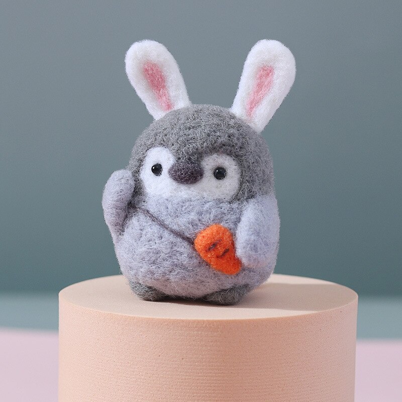 Unfinished Felt Kit 2022 Cute Animal Penguin Wool Needle Felt Kit Diy Material Bag Handmade Doll Toy Package: A