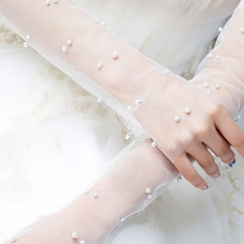 Braut Handschuhe Weiß Hochzeit Tüll Glänzende Perlen Handschuhe Oper Länge Fingerlose Elegante Hochzeit Arm Braut Schmücken Handschuhe 2022