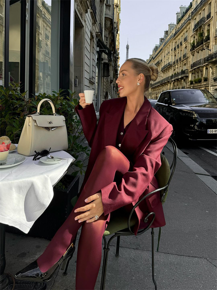 Trendix-medias rojas nuevas para mujer, pantimedias de encaje transparentes súper elásticas, medias sexis ajustadas y elegantes color Burdeos para invierno