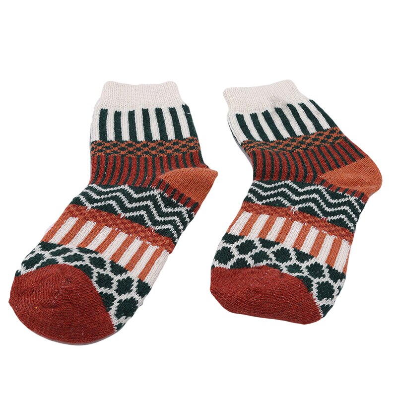 Kontrastfargesokker vinter 5 par etnisk stil kvinners geometriske mønster vintage tykkere varme harajuku skateboardstrømper