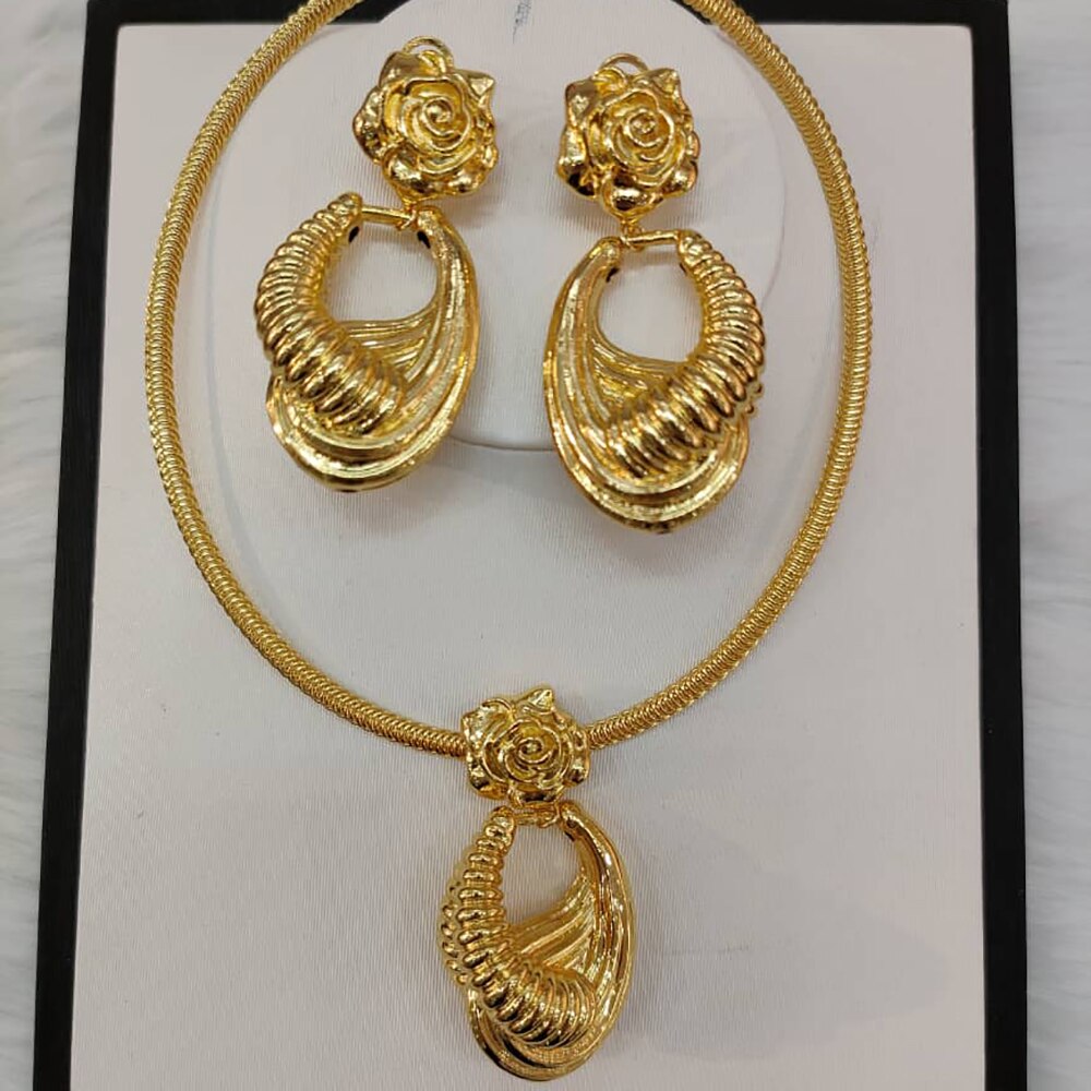 Dubai Gouden Kleur Sieraden Sets Voor Vrouwen Ketting En Oorbellen Bloemvorm Hanger Braziliaanse Afrika Bruiloft: 4