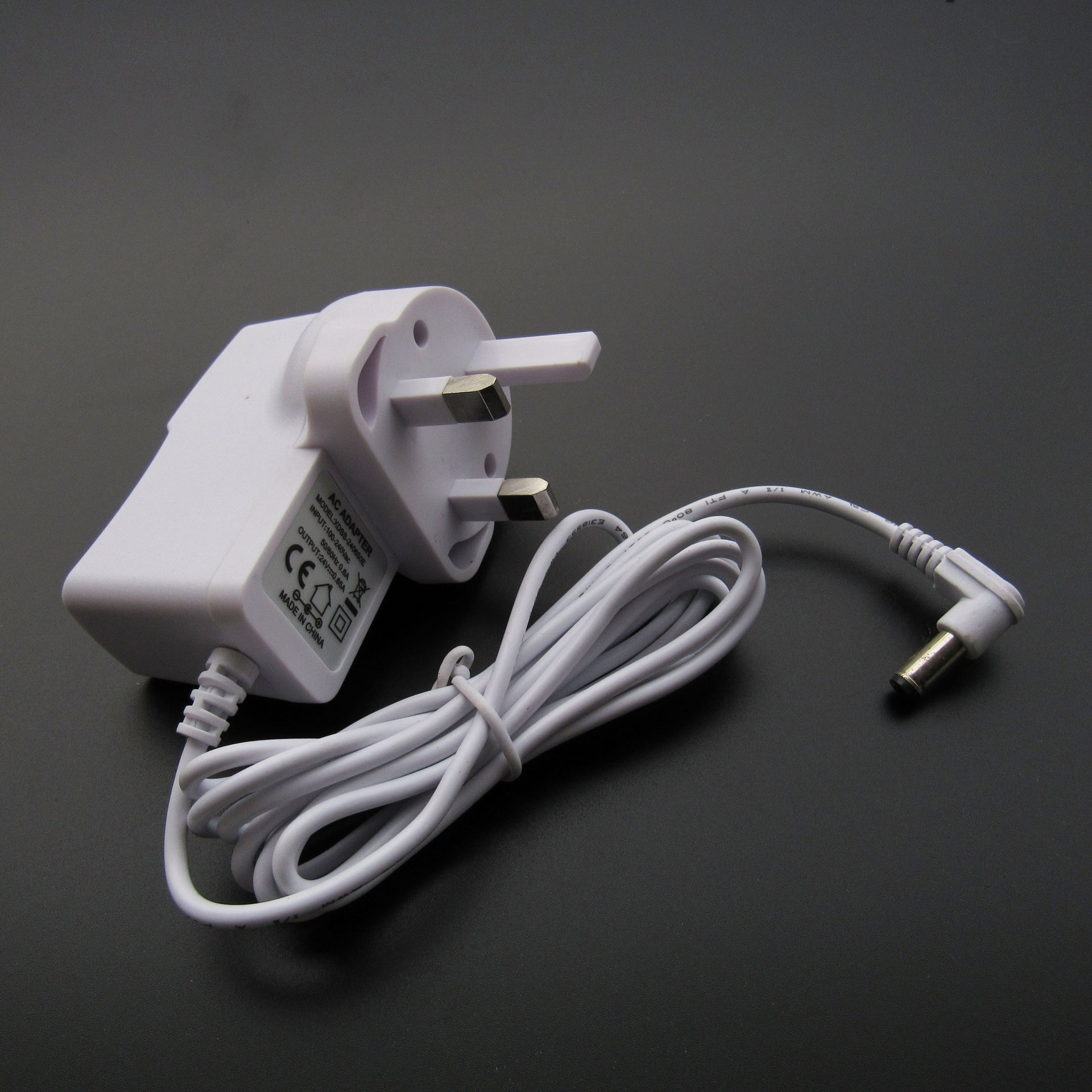 UK Standard 24 V 500mA Weiß Energie Adapter PSE Zertifiziert Zauberstab-montiert Energie Adapter XXF