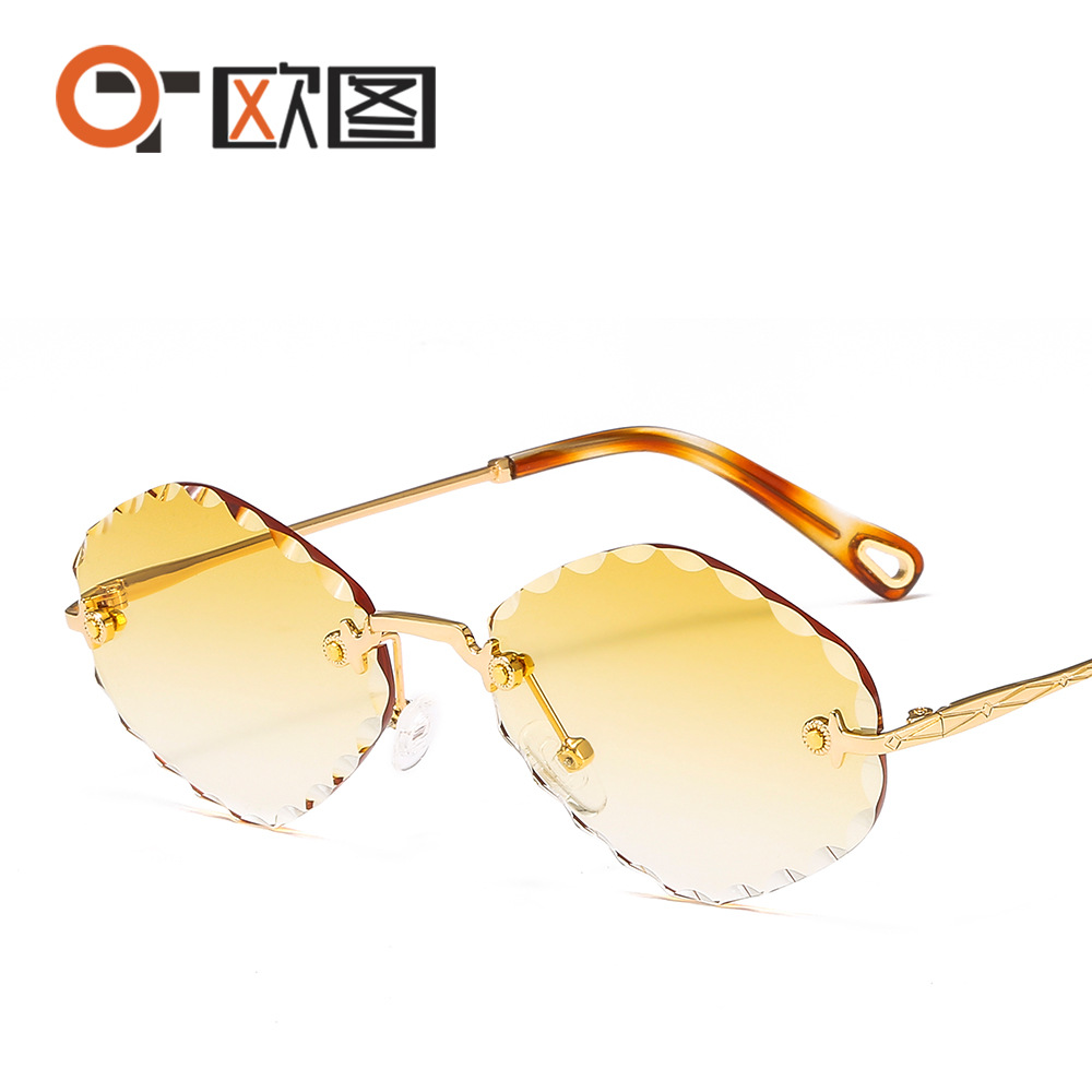 Yameize Occhiali da sole retrò a forma di occhio di gatto ovale da donna, vintage anni 90, occhiali piccoli ovali, tonalità strette, protezione UV400, Blu leopardato