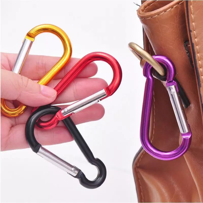 1-10Stck Klettern Geschmack Karabiner Camping Wandern Haken draussen Sport Multi Farben Aluminium Sicherheit Schnalle Keychain Zufällige Farbe