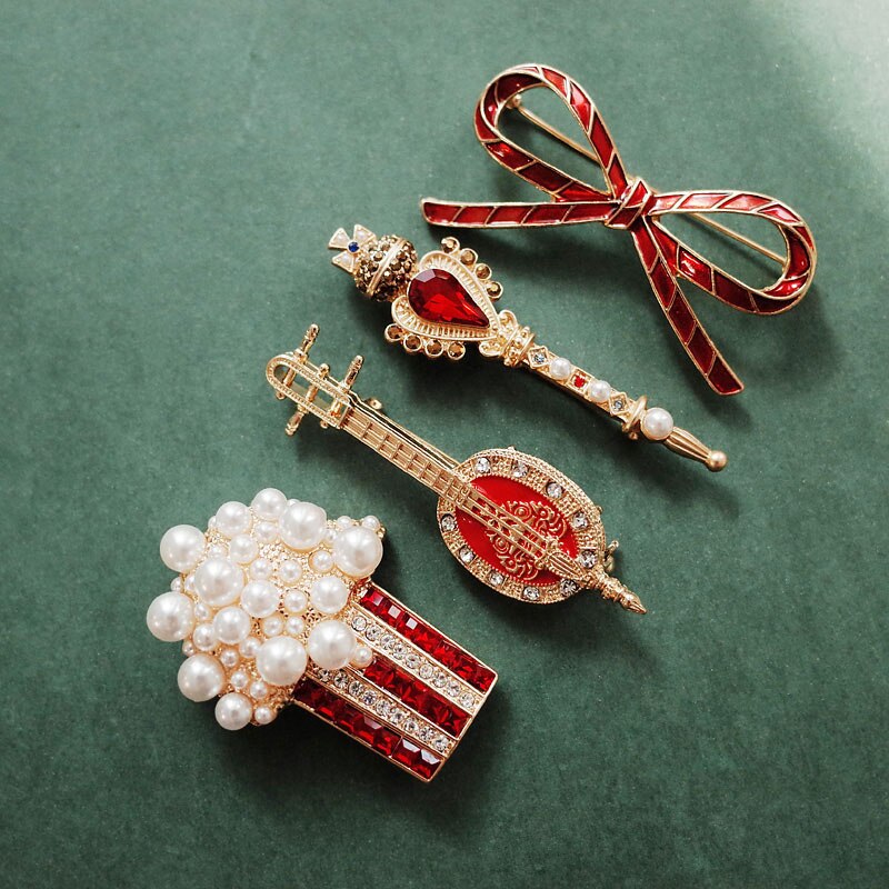 Vintage Boog Knoop Popcorn Lute Vorm Badge Creatieve Pins Metalen Revers Broches Vrouwen Kleding Jas Decor Sieraden