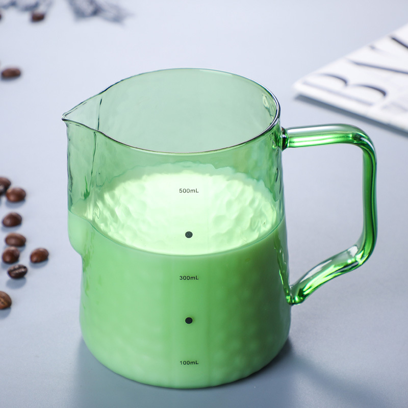 Colorful Milk Pitcher Frothering Cup V-shaped Mouth Pull Flower Cup Milk Jug Durable Glass Coffee Milk Frother Cup Coffeeware: Green