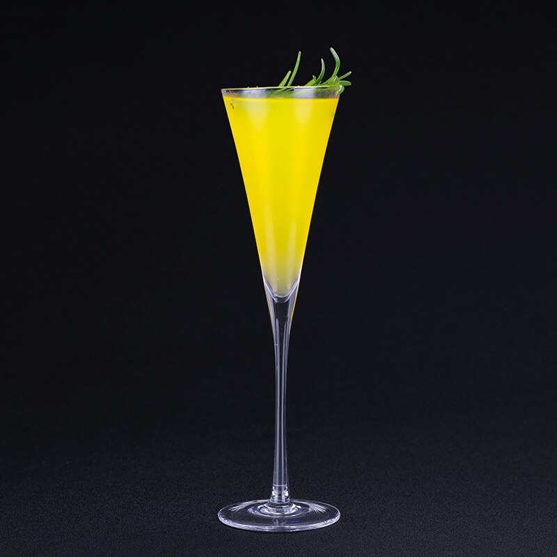 Lead-free Crystal Triangle Cocktail Glass Champagne Goblet Martini Glass Sparkling wine Glasses 145ML