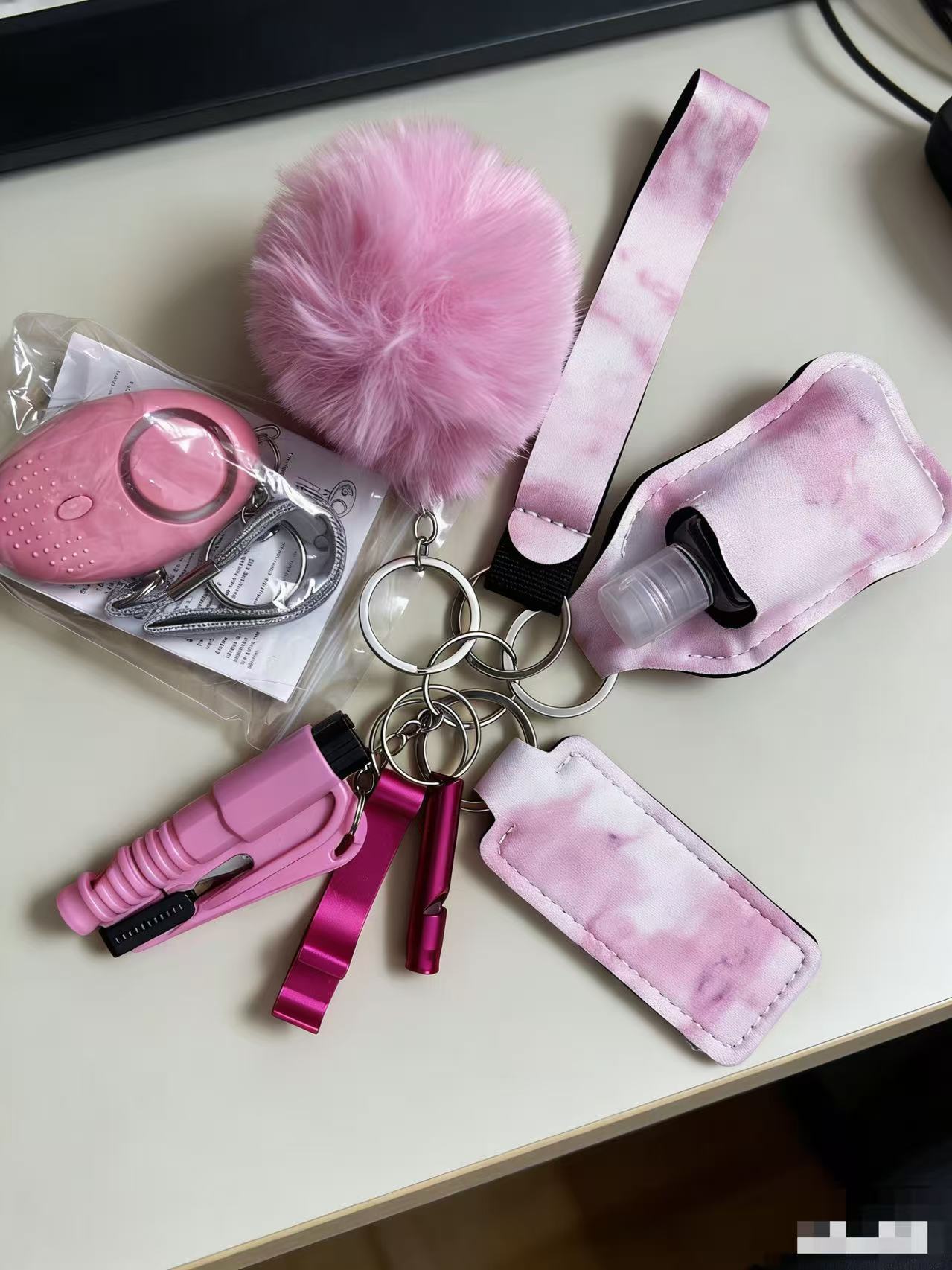 Veiligheidssleutelhanger Volledige set Zelfverdedigingssleutelhanger Set met persoonlijke alarmaccessoires voor vrouwen en meisjes