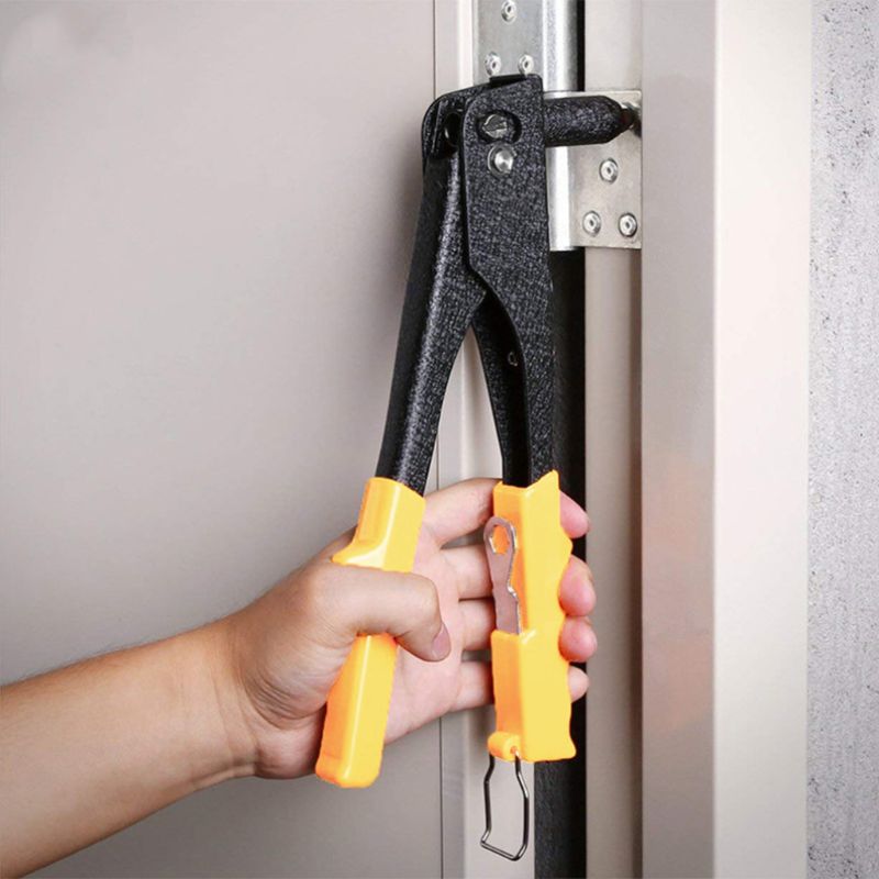 Tool with 40Pcs Steel Blind Rivets (4 different Size) +Adjust the wrench