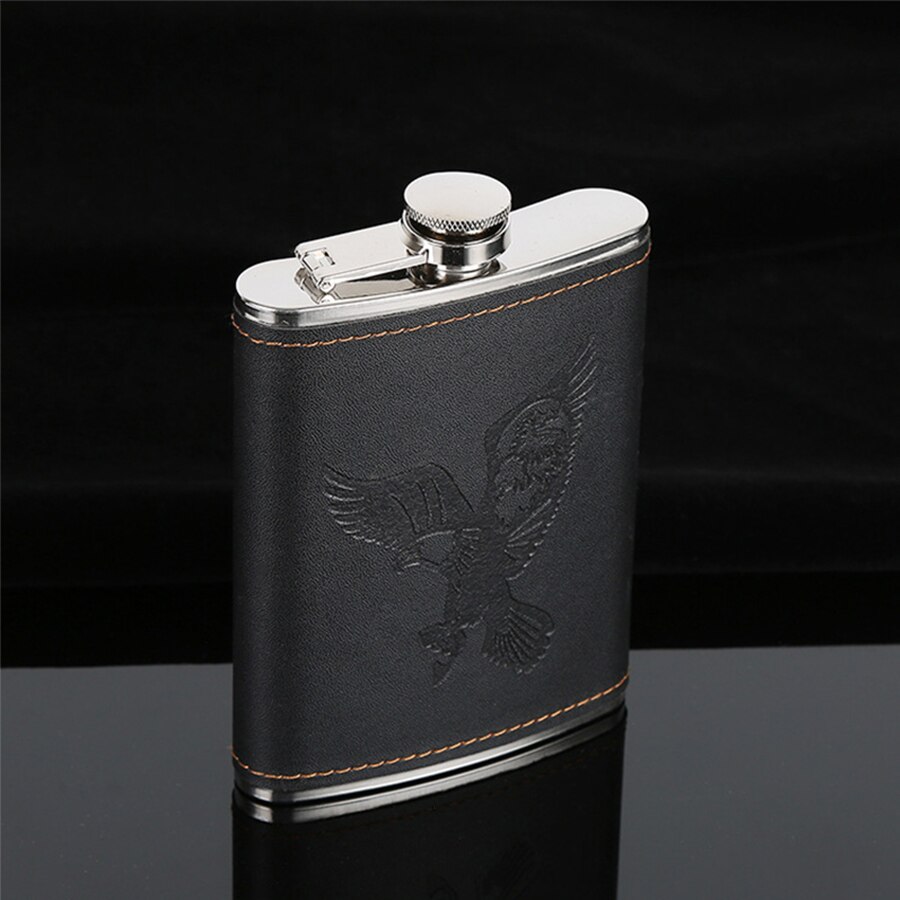 5 6 7 oz mini hofteflaske whisky kolbe bærbar metal alkohol kolbe mænd udendørs lomme vinflaske lille mini kolbe: 7oz ( sort ørn)