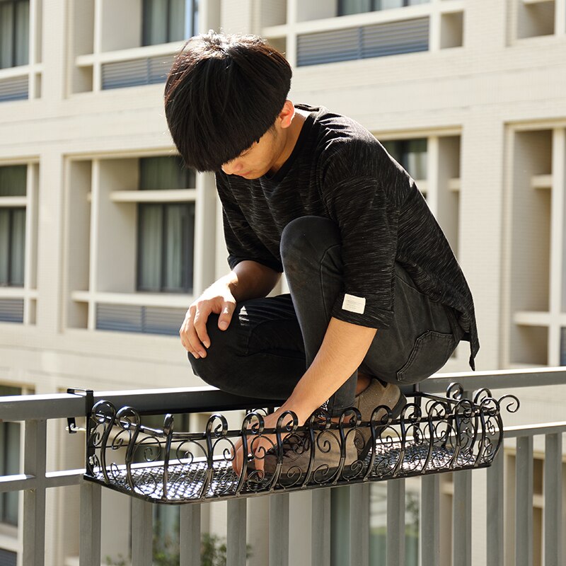 European style iron railing flower stand balcony guardrail hanging succulent wall pot rack anti-thef