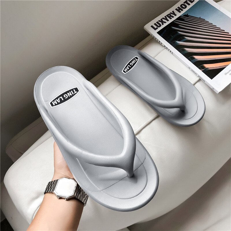 Flip-Flops Männer Hausschuhe Sommer Anti-skid Indoor Outdoor Licht Weiche Beiläufige Strand Männlichen Sandalen Haushalt Pantoffel Bad