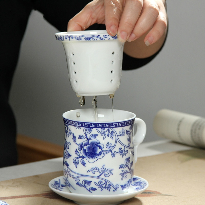 Retro Chinese Blauw Wit Porselein Thee Cup Set Met Schotel Deksel Infuser 260 Ml Keramische Theekopje Met Thee Filter