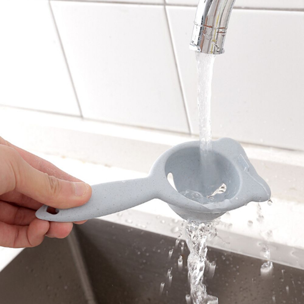 1 st vete halm äggseparator för att skilja gulan från den vita lätt att använda och hänga användarvänlig kökspryl
