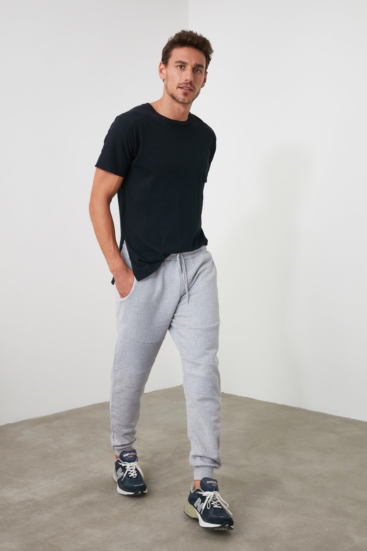 Trendyol Mannen Geribbelde Joggingbroek TMNAW21EA0103