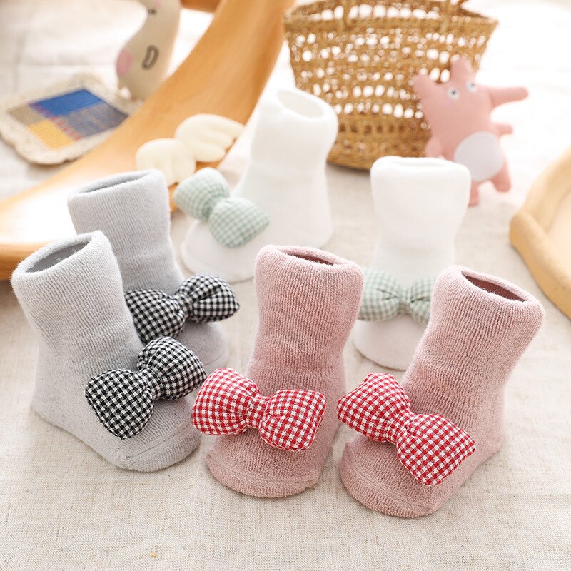 Chaussettes antidérapantes pour bébé fille, mignonnes, à semelle en caoutchouc, avec nœud d'oreille de lapin, princesse, d'anniversaire pour -né