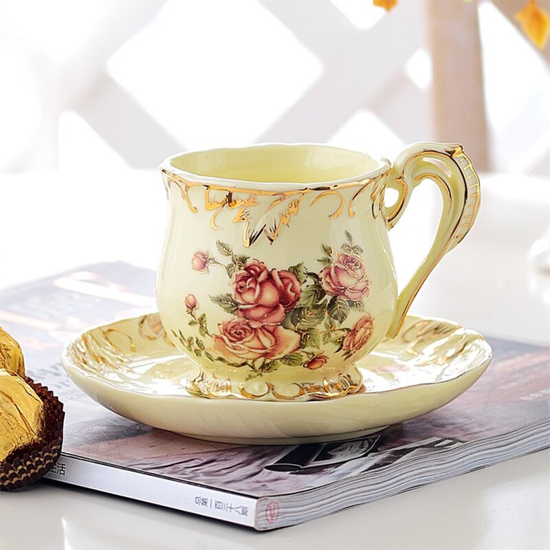 Lvory Porcelain Coffee Cup Beating Western Ceramic Coffee Cup Plate Rose Coffee Pot Set