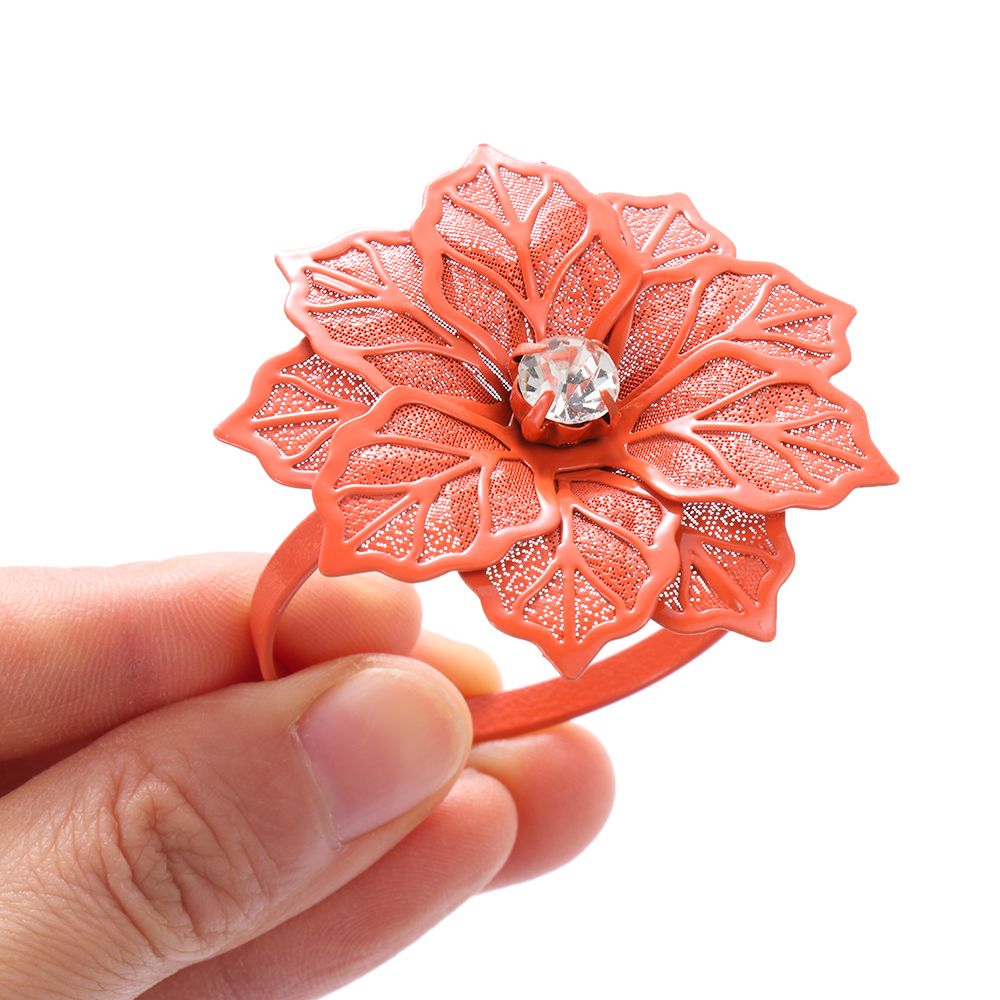 Restaurant Kitchen Gadgets Party Supplies Christmas Ornament Napkin Buckle Napkin Rings Table Decoration Towel Holder