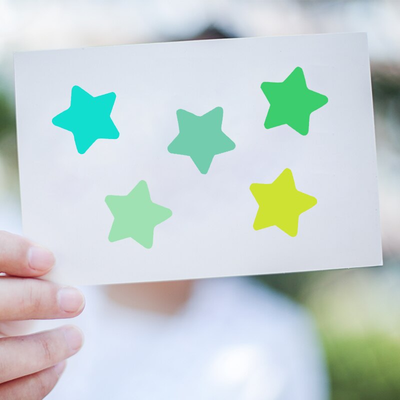 Rouleau d'autocollants étoiles à cinq points, 500 pièces, différentes couleurs, étiquette de récompense pour enfants, papeterie faite à la main, DIY bricolage