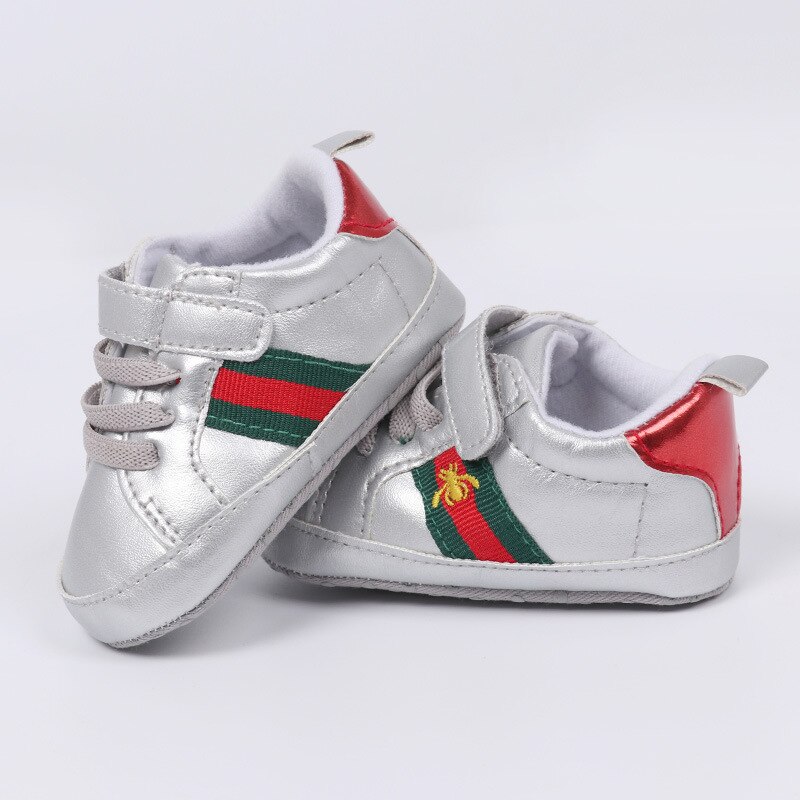 Zapatos de niño pequeño con punta de concha, zapatillas ligeras para bebés de 6 a 12 meses, color blanco: Plata / Insode Length(13CM)