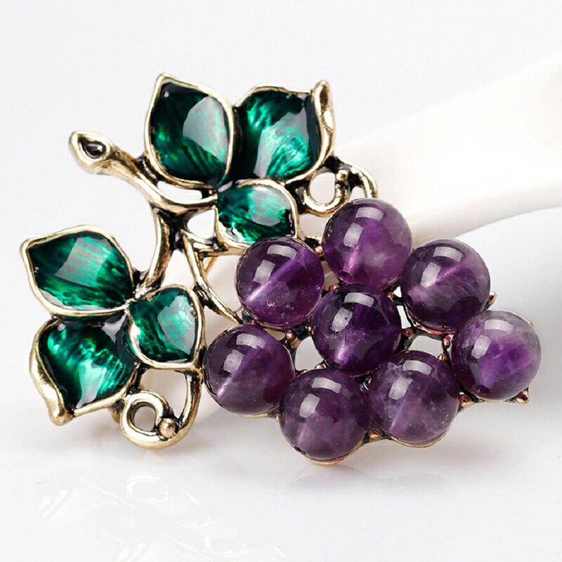 1Pc Woman/Girl Grapes Brooch Classic Charm Accessories Simple Antique Corsage Badge All-match